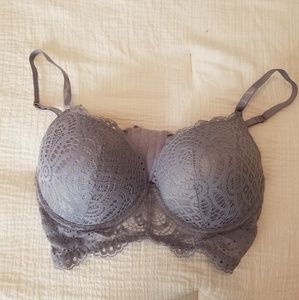 Bra 34D